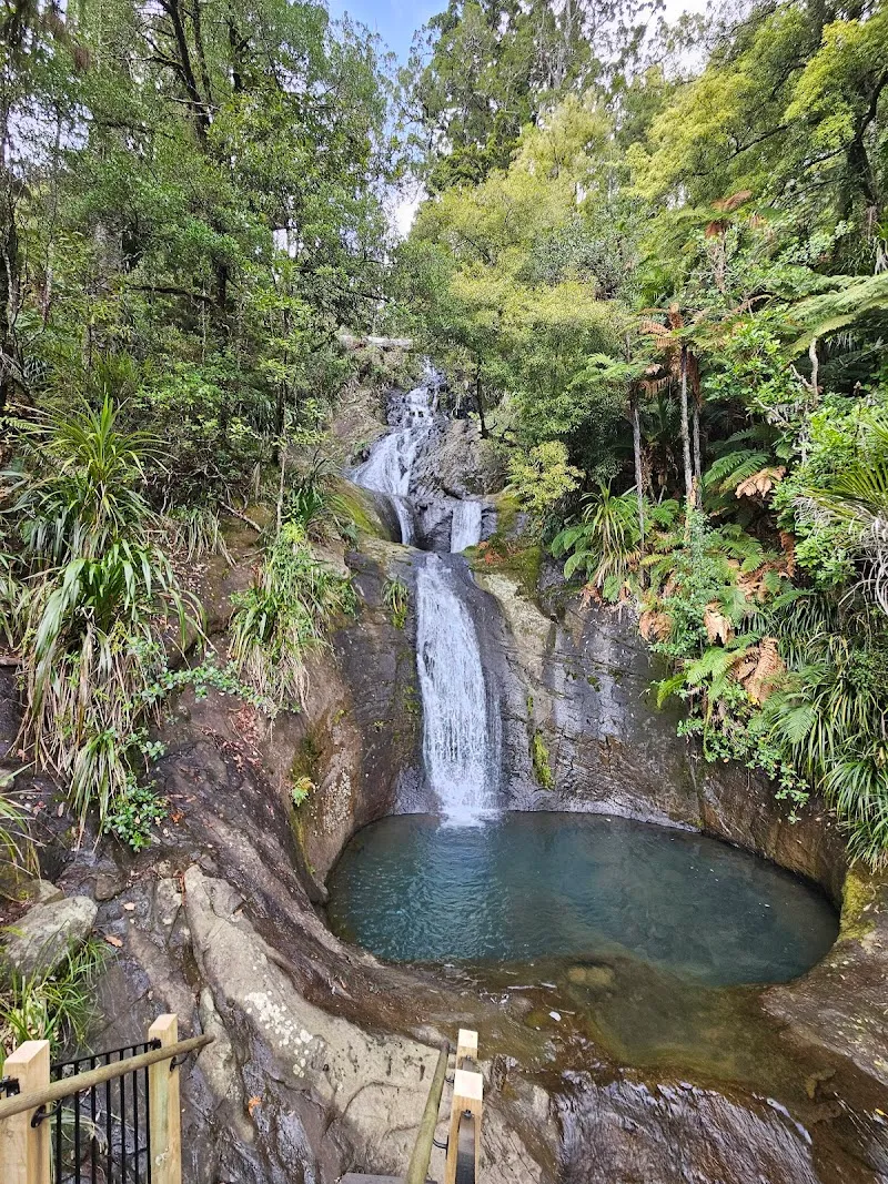 Fairy Falls Trailhead hiking area in Waitakere, AKL
