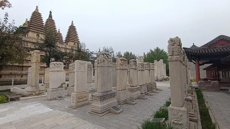Fangshan Stone Carving Museum (房山石雕艺术馆) museum in Fengtai District, Beijing