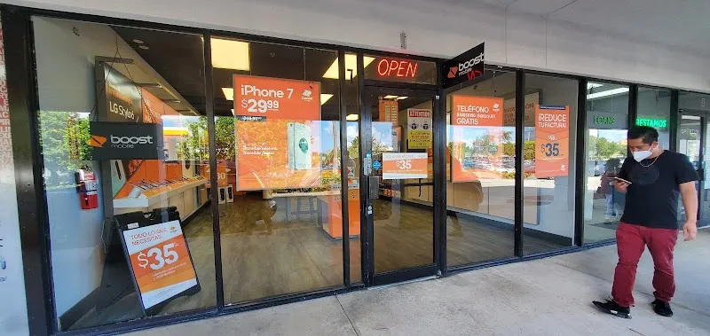 Flamingo Park Plaza shopping mall in Hialeah, FL