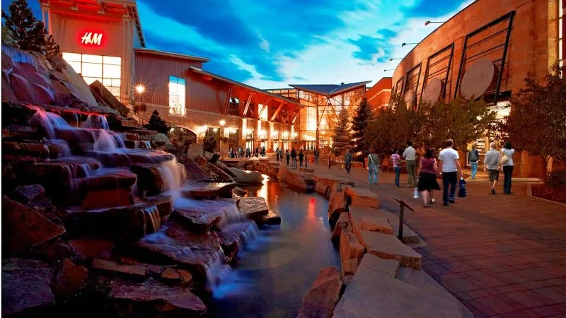 FlatIron Crossing shopping mall in Broomfield, CO