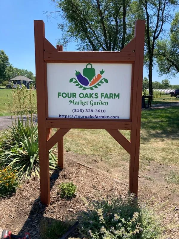 Four Oaks Farm farm in Raymore, MO