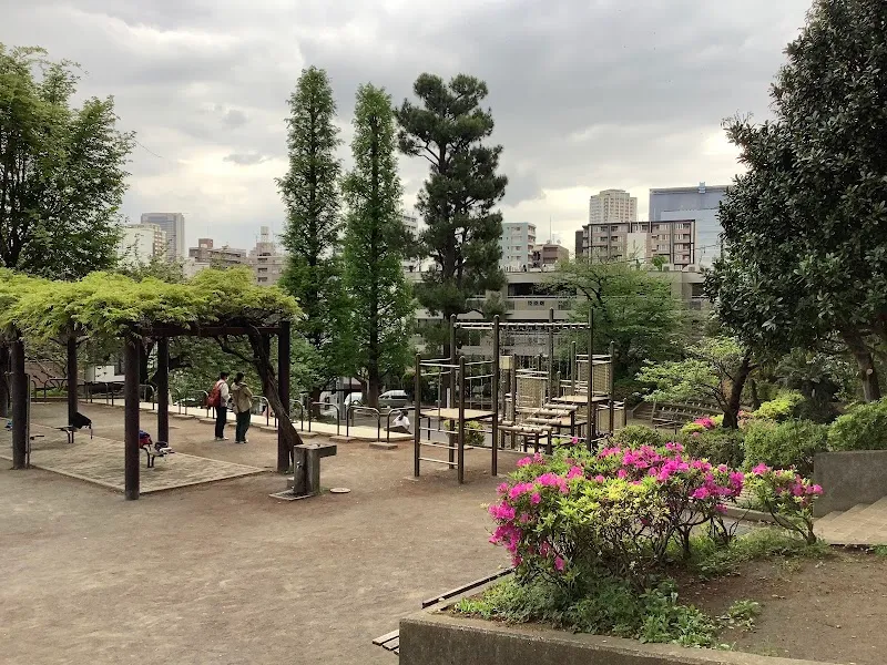 Fudō Park park in Meguro, Tokyo