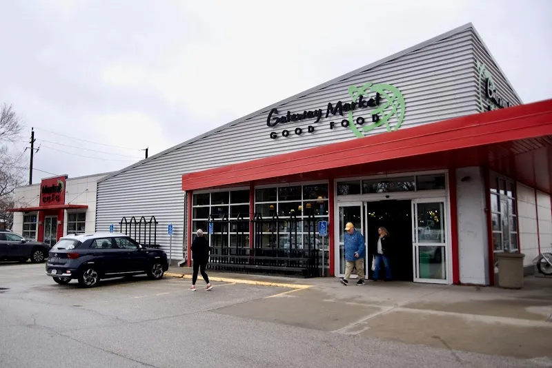 Gateway Market Grocery in Grimes, IA