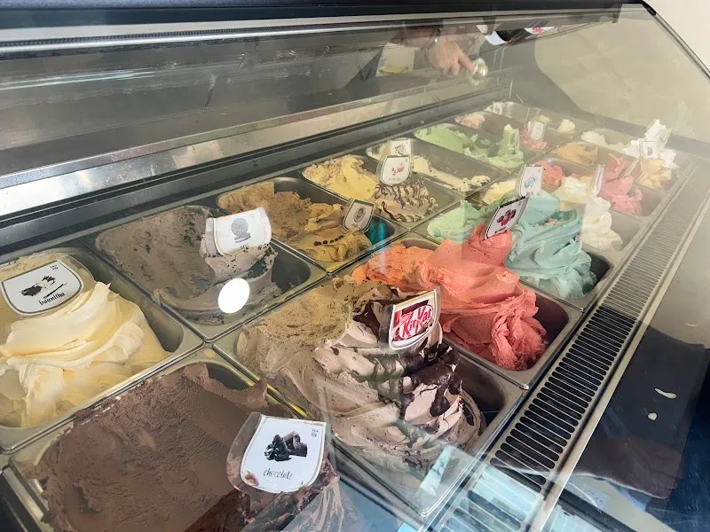Gelataria Dolce Vita ice cream in Vilar do Conde, Porto