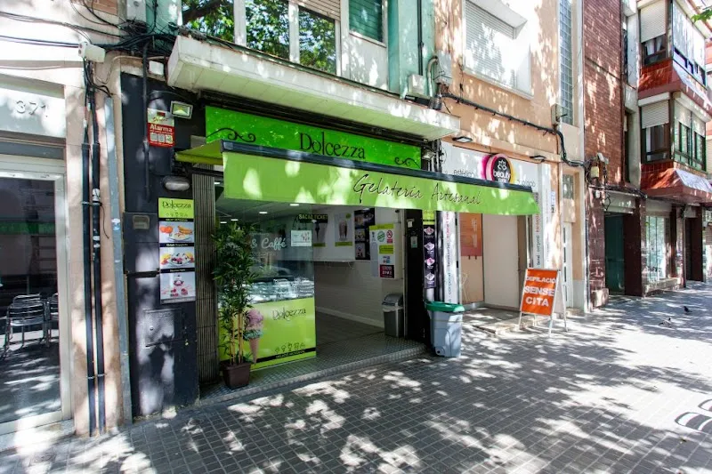 Gelateria Dolcevita ice cream in Sabadell, CT