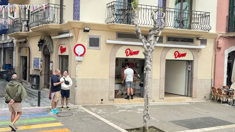 Gelats Silenus ice cream in Sitges, CT