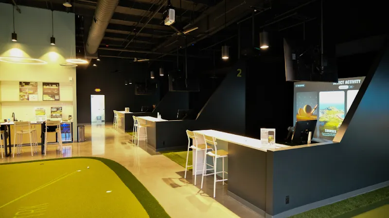 GolfTRK - Elkhorn indoor golf course in Elkhorn, NE