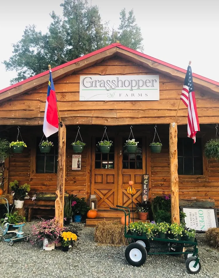 Grasshopper Farms farmers market in Knightdale, NC