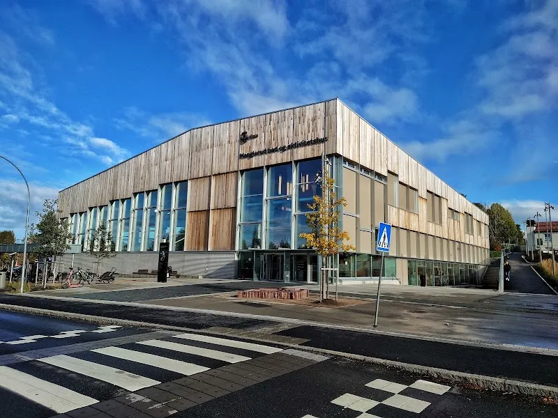 Grorud Swimming Pool (Grorud Bad) swimming in Grorud, Oslo