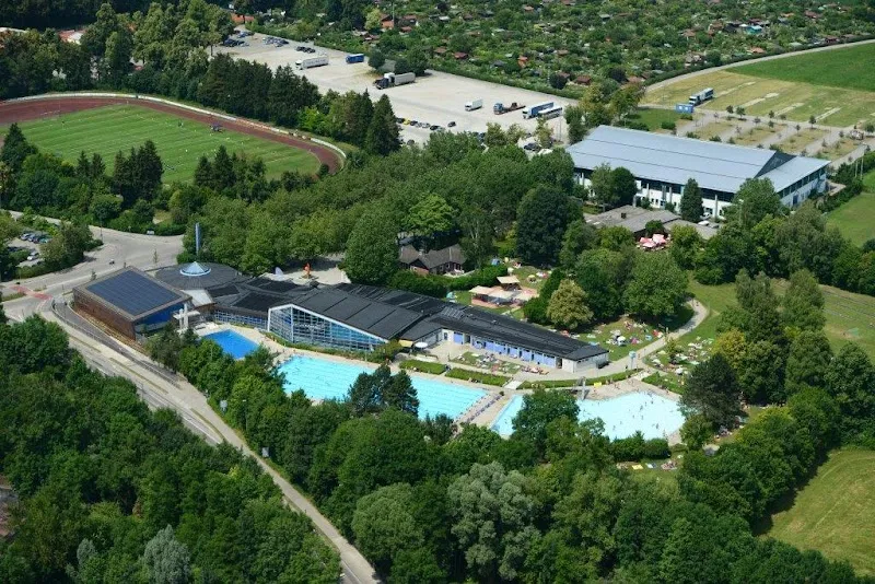 Hallen- und Freibad Erding swimming pool in Erding, BY