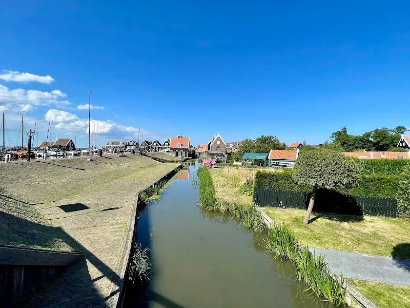 Havenplein Beach & Waterfront beach in Marken, NH
