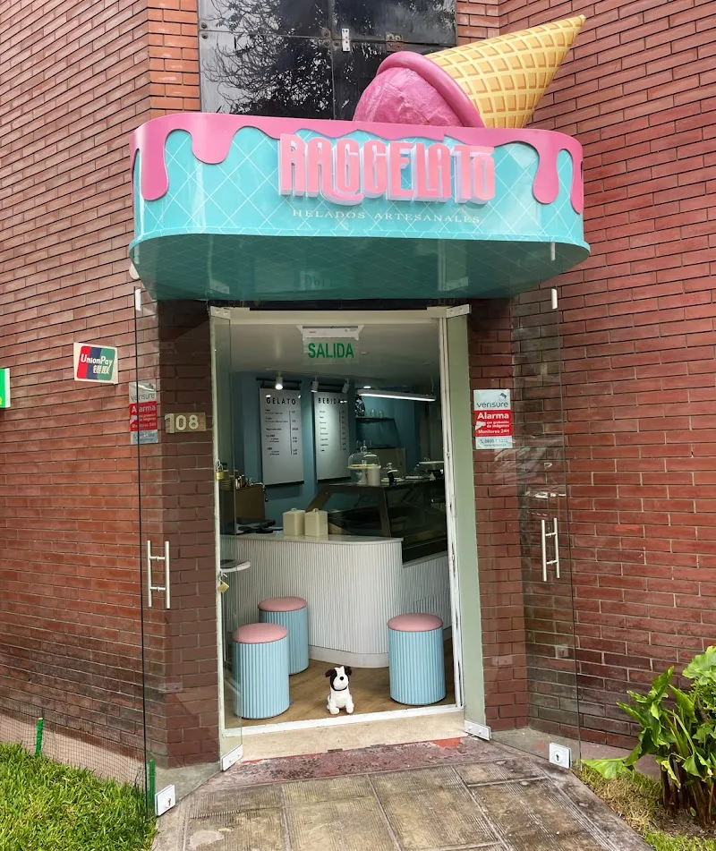 Heladería Artesanal Costumbres ice cream in Miraflores, Lima