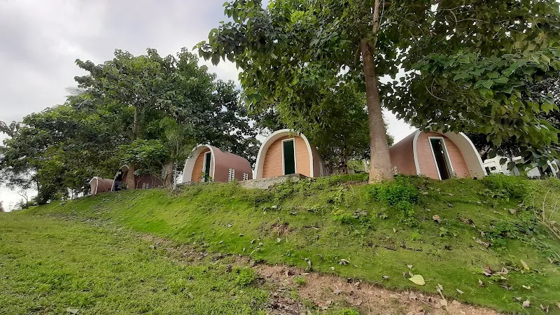 Highland Mango Ecofarm camping cabin in Consolacion, CV