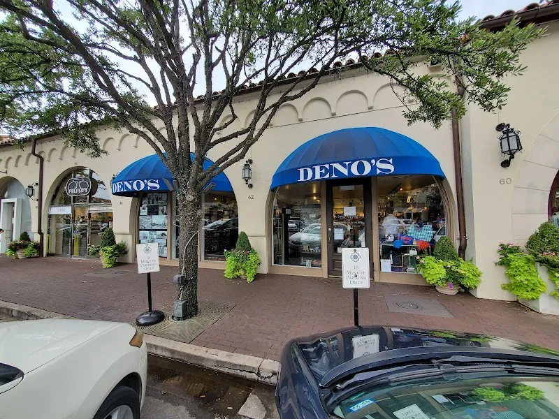 Highland Park Village shopping mall in University Park, TX