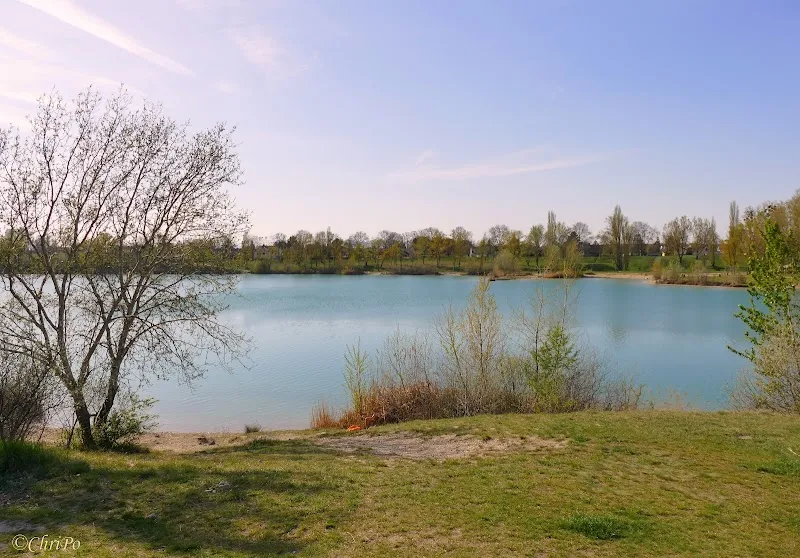 Hirschstetten Community Pool (Hirschstettner Bad) swimming in Hirschstetten, VIE