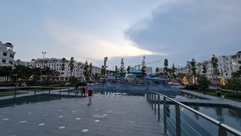 Hoà Bình Water Music Square park in Go Vap, HCMC