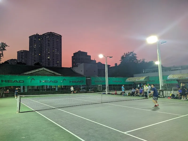 Hoa Lan Swimming Pool swimming in Cầu Giấy, HN
