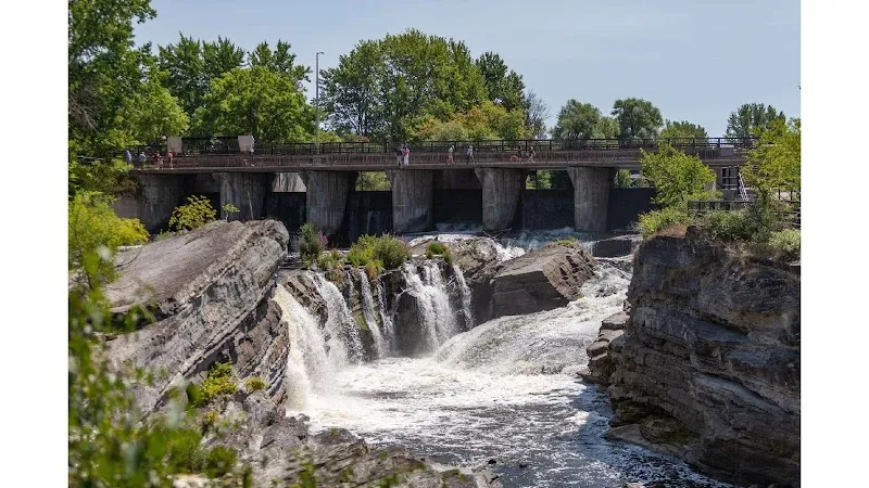 Hoggs Back Park park in Aurora, ON
