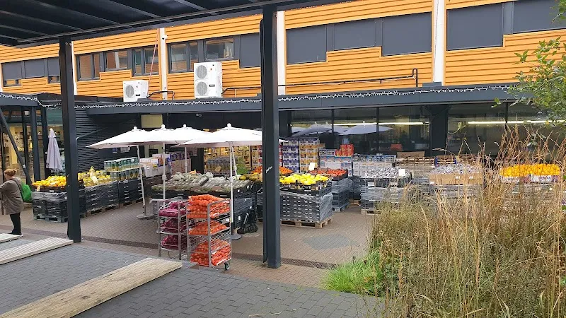 Holmlia Frukt & Grønt grocery store in Nordstrand, Oslo