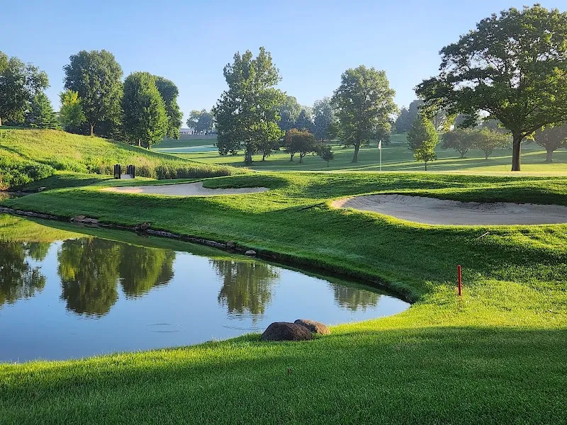 Hyperion Field Club association or organization in Johnston, IA