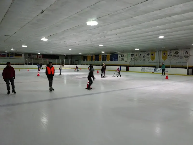 Iceland Family Skating Center ice skating rink in Virginia Beach, VA