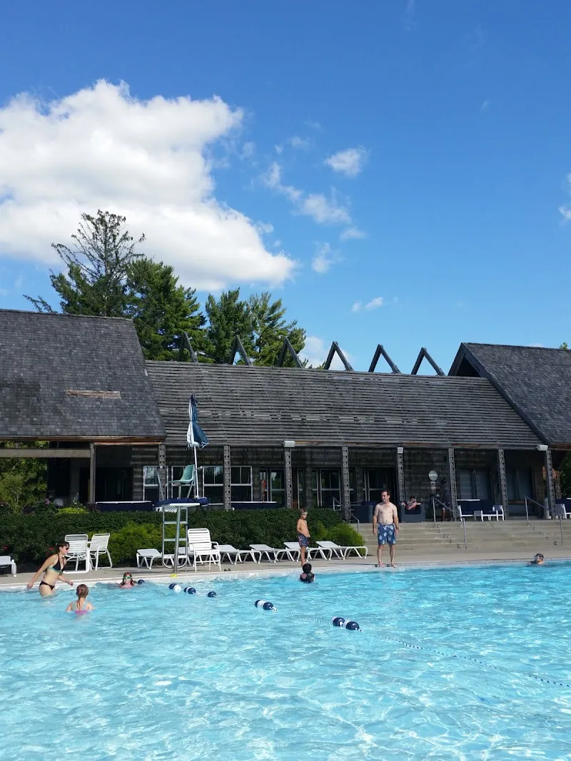 Indian Hill Swim & Tennis Club sports club in Indian Hill, OH