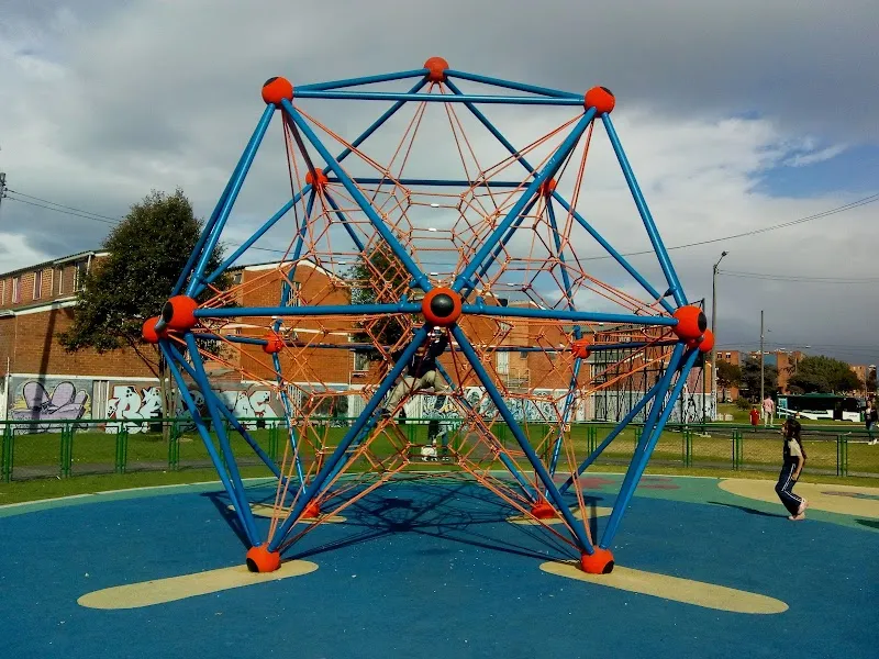 Infantil Park park in Kennedy, CD