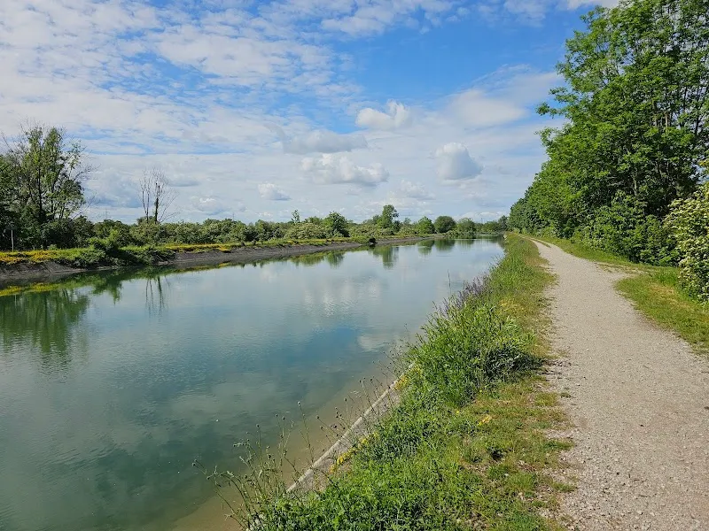 Ismaninger Speichersee lake in Ismaning, BY