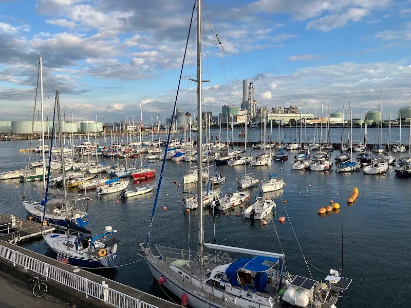 Isogo Uminomieru Park park in Yokohama, YH