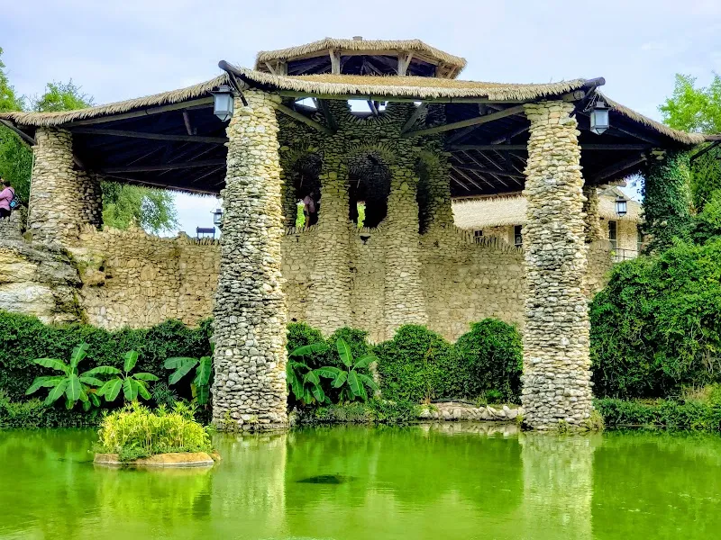 Japanese Tea Garden botanical garden in Terrell Hills, TX