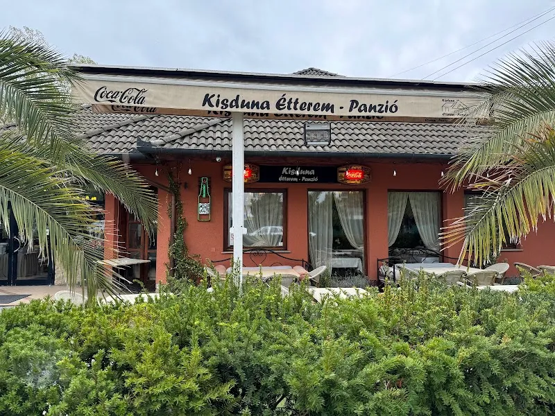 Kék Duna Étterem restaurant in Halásztelek, Budapest