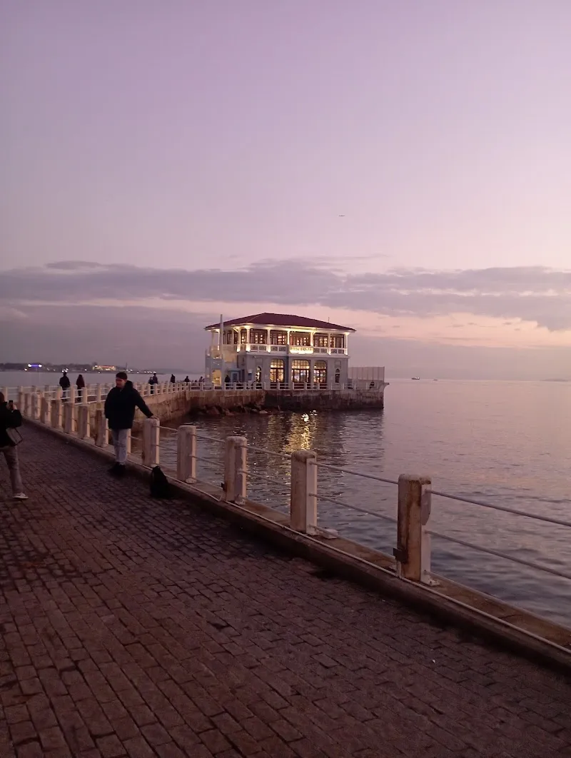 Kadıköy Moda Sahil Parkı ve Yürüyüş Yolu park in Kadıköy, Istanbul