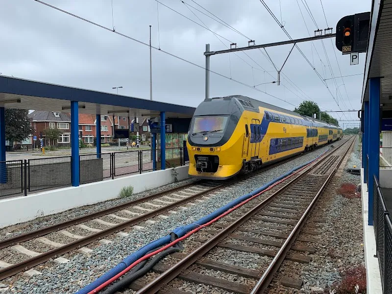 Koog aan de Zaan train station in Zaanstad, NH