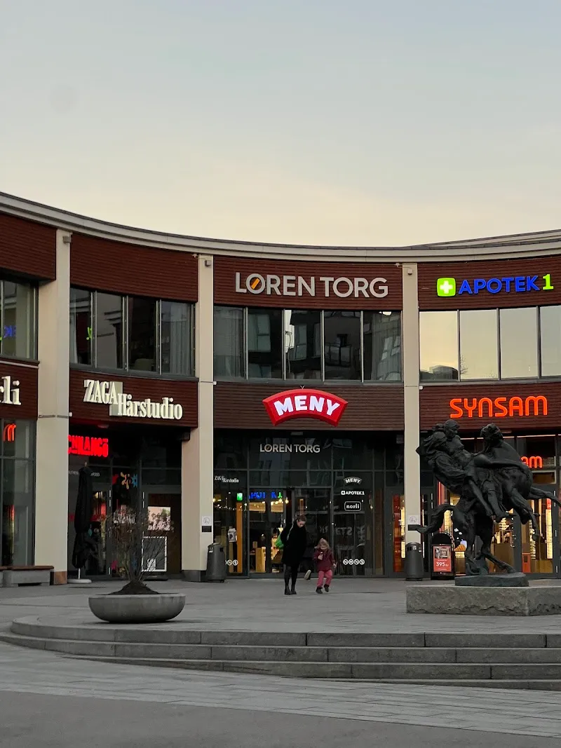 Løren Torg shopping mall in Grorud, Oslo