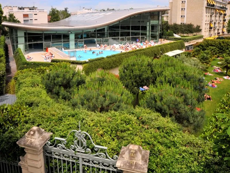 La Piscine Neuilly Multisports water park in Neuilly-sur-Seine, IDF