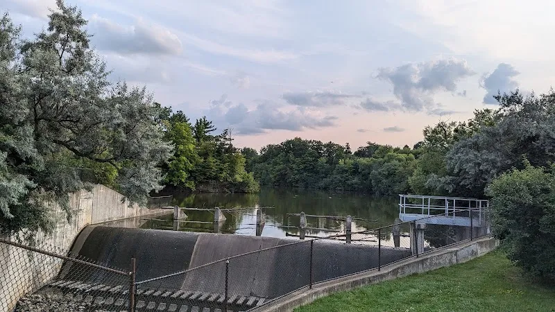 Lake Wabukayne Park park in Mississauga, ON