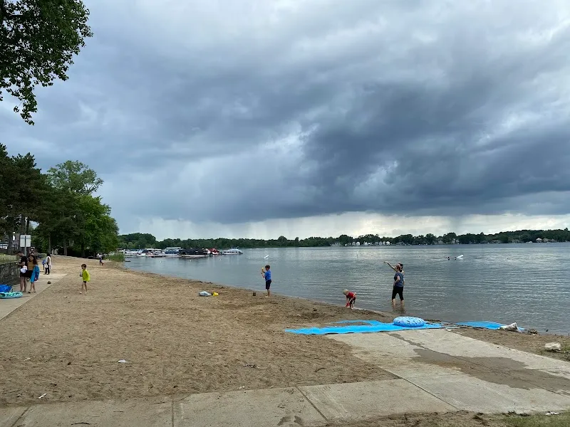 Lakeshore Park park in Novi, MI