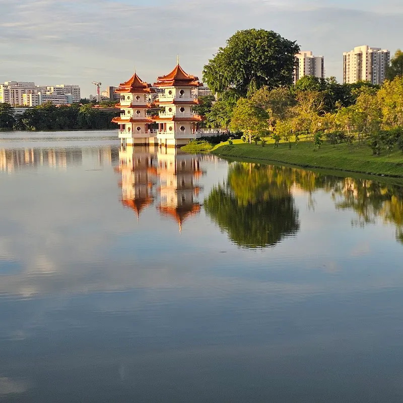 Lakeside Garden garden in Bukit Batok, SG