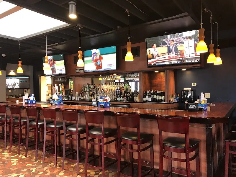 Lakeview Harbor restaurant in Lakeview, LA