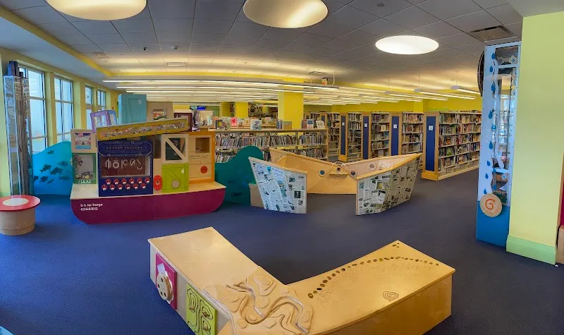 Lakewood Public Library Main Library library in Lakewood, OH