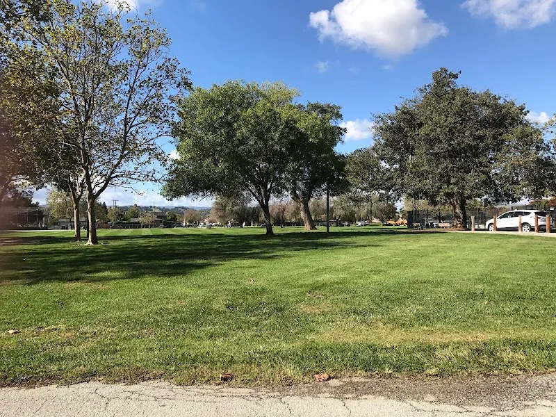 Las Animas Park - Veterans Park city park in Gilroy, CA
