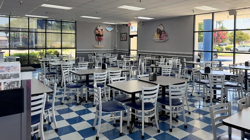 Leatherby's Family Creamery Bakeries in Roseville, CA