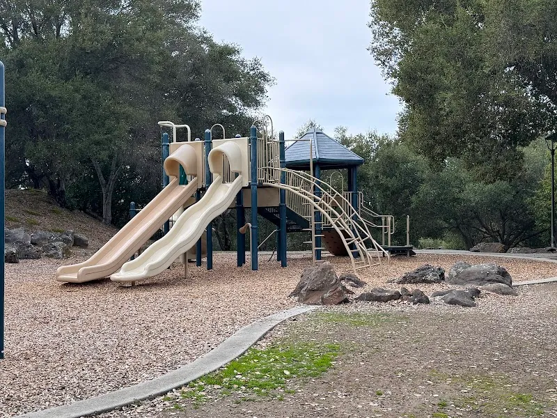 Linda Vista Park park in Cupertino, CA
