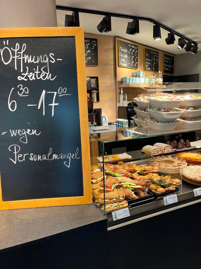 Local Bakery Cafes (Bäckerei-Cafés) cafe in Neubiberg, BY
