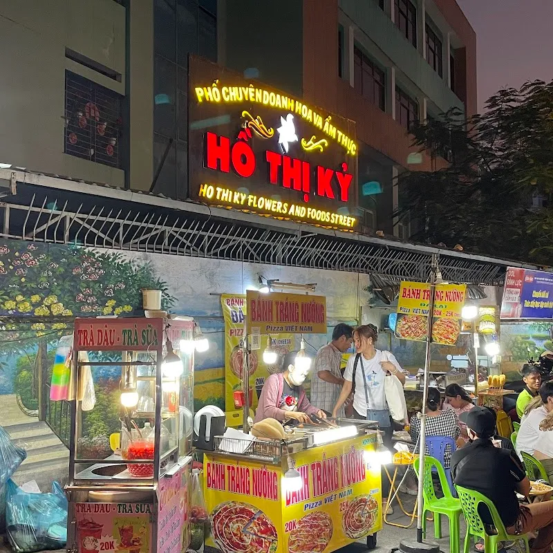 Local Market & Family Food Court restaurant in Binh Chanh, HCMC