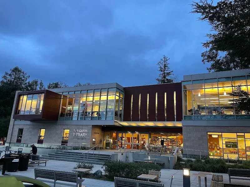 Los Gatos Library library in Los Gatos, CA