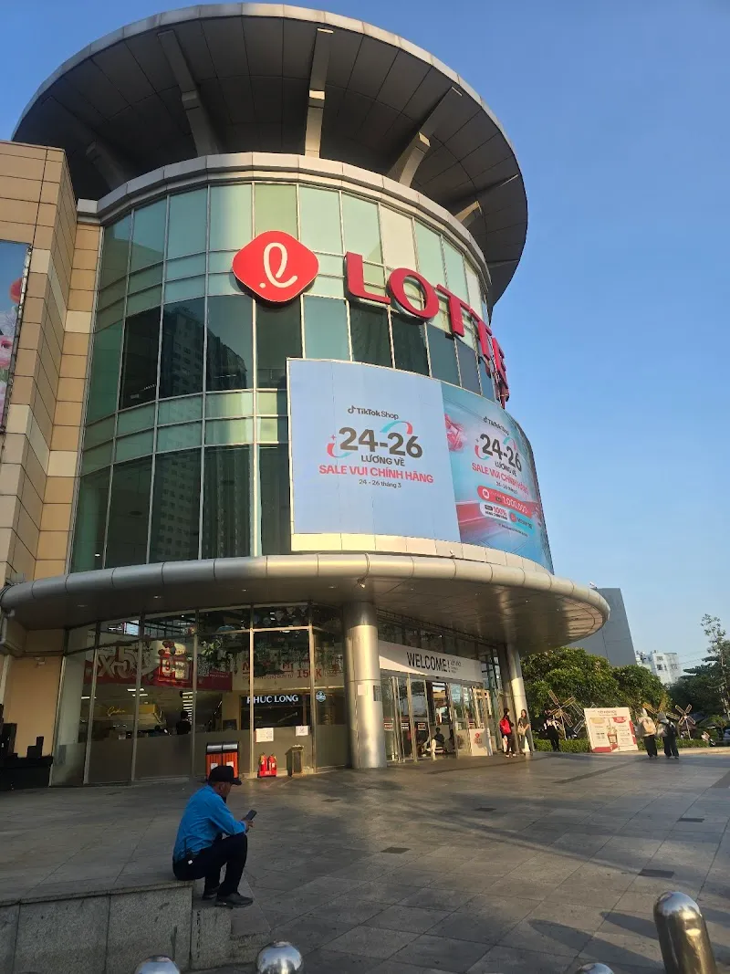 LOTTE Mart - District 7 hypermarket in Thu Duc, HCMC