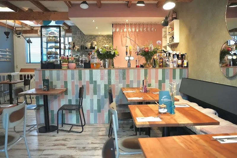 Lunchroom Downtown Breakfast & Brunch in Aalsmeer, NH