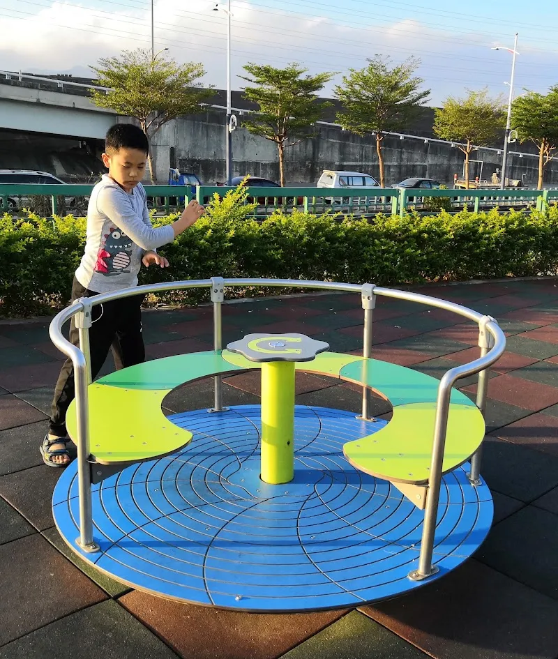 Luzhou Huanhe Park park in 蘆洲區, NTC