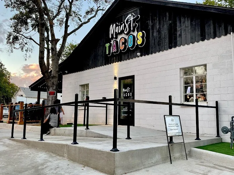 Main St Tacos Azle taco restaurant in Azle, TX